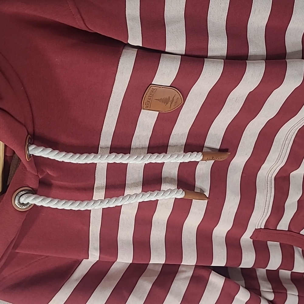 Item #17 NWOT Women's Wanakome Hoodie sz XL - Picture 3 of 5